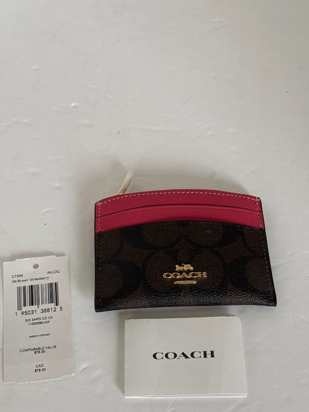NWT Coach Shaped Card Case Signature Canvas Strawberry Broen C7399